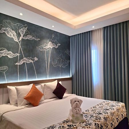 Hotel Sriti Magelang Buitenkant foto