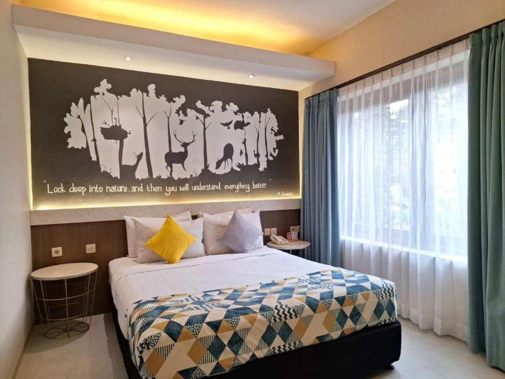 Hotel Sriti Magelang Buitenkant foto