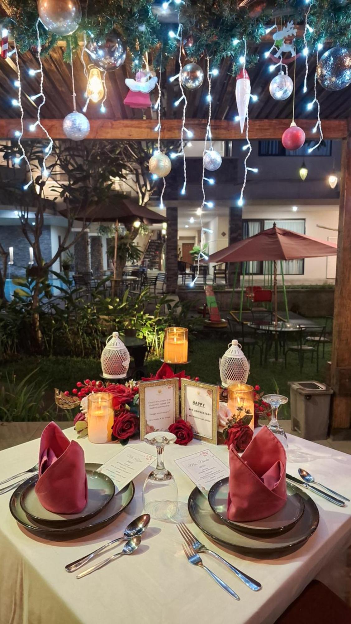 Hotel Sriti Magelang Buitenkant foto