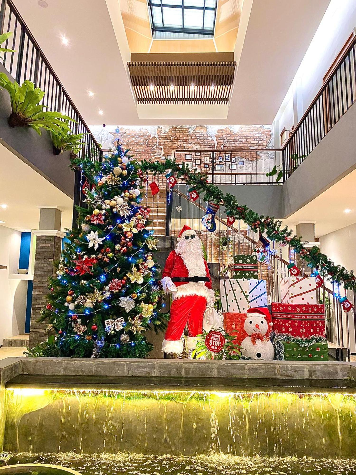 Hotel Sriti Magelang Buitenkant foto
