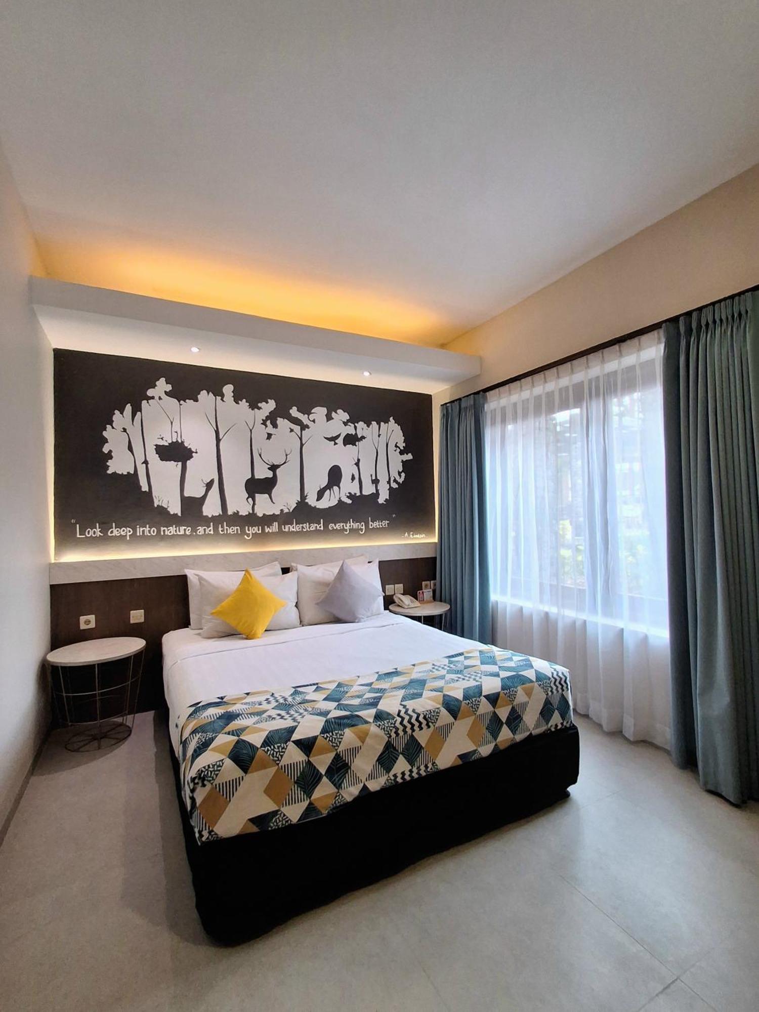 Hotel Sriti Magelang Buitenkant foto