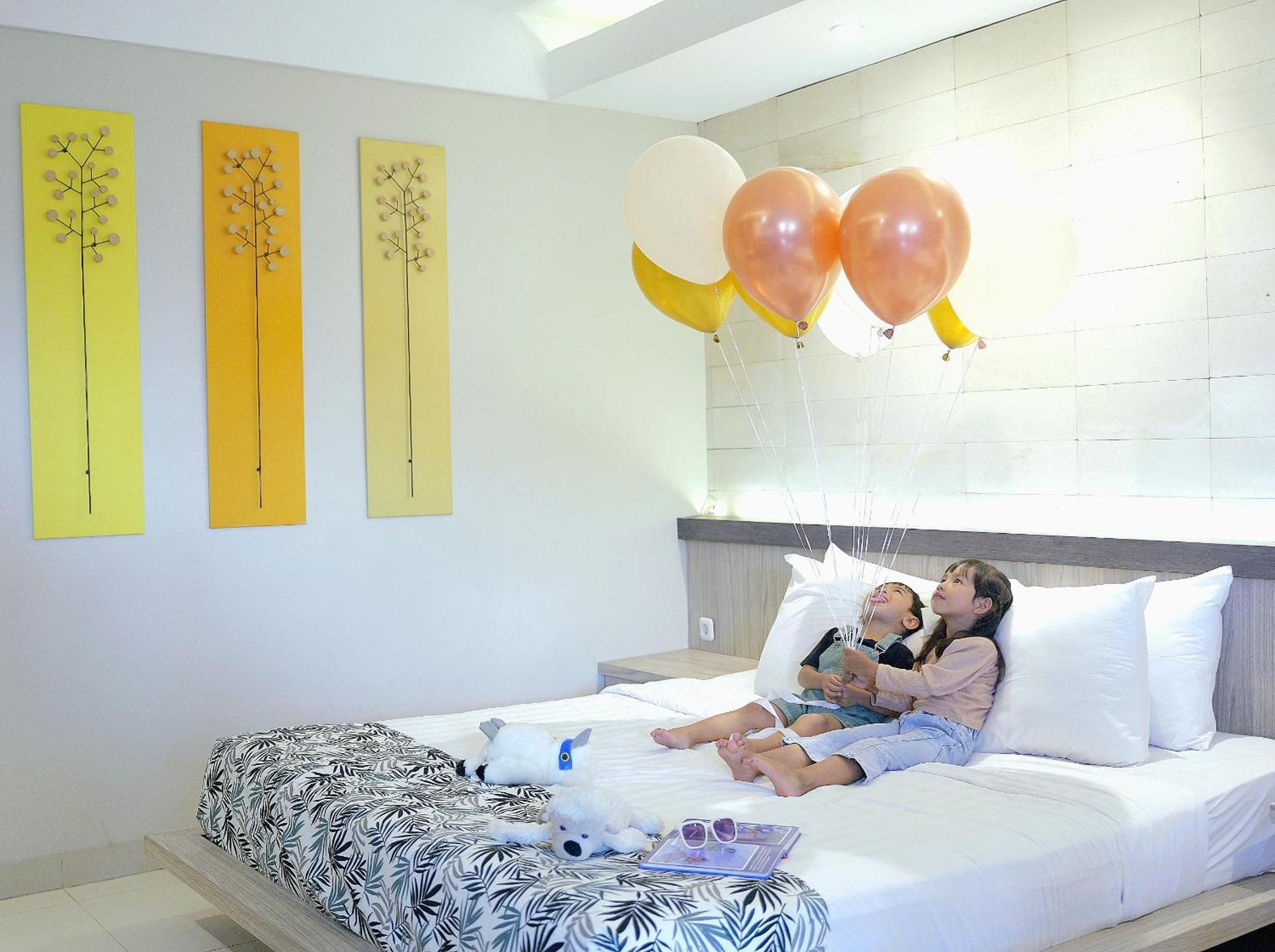 Hotel Sriti Magelang Buitenkant foto